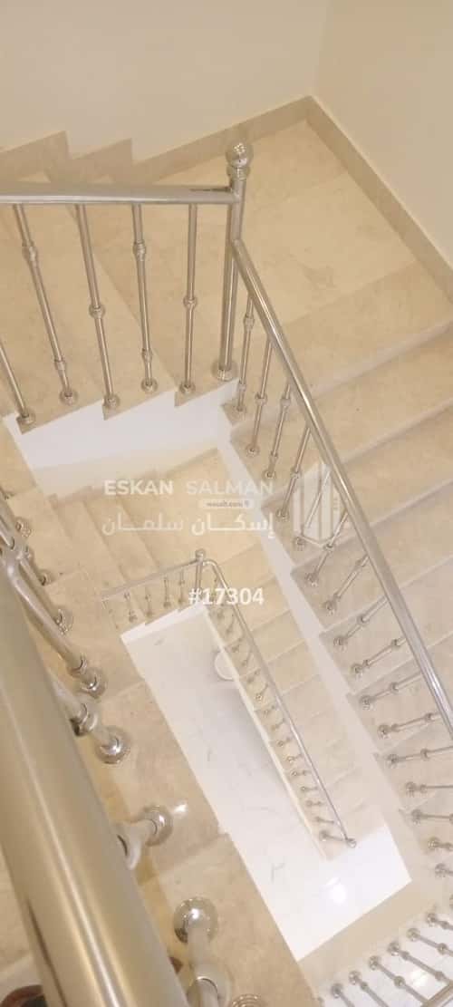 فيلا 386.67 متر مربع شمالية على شارع 15م الأخباب، الطائف