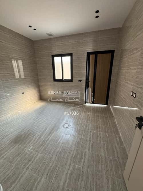 فيلا 200 متر مربع غربية على شارع 15م الصواري، الخبر