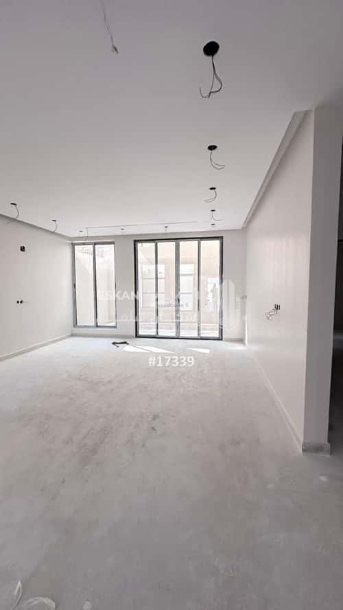 فيلا 233.73 متر مربع شرقية على شارع 15م منسوبي التعليم الأول، الاحساء