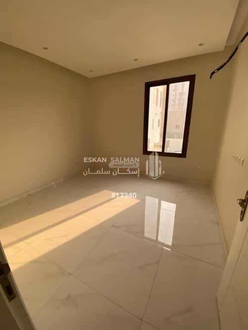 Apartment with 4 Bedrooms Al Buhayrah, Khobar