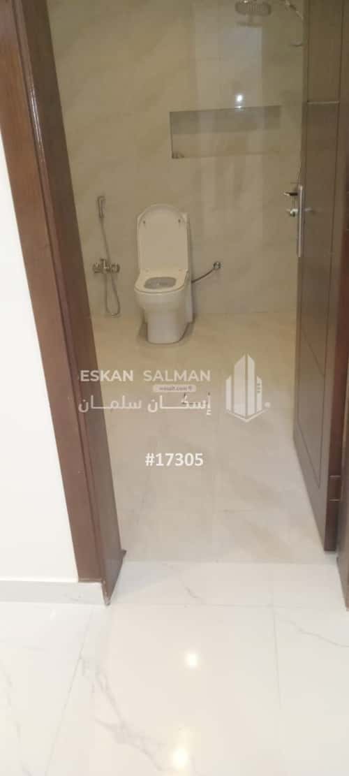 فيلا 386.67 متر مربع شمالية على شارع 15م الأخباب، الطائف