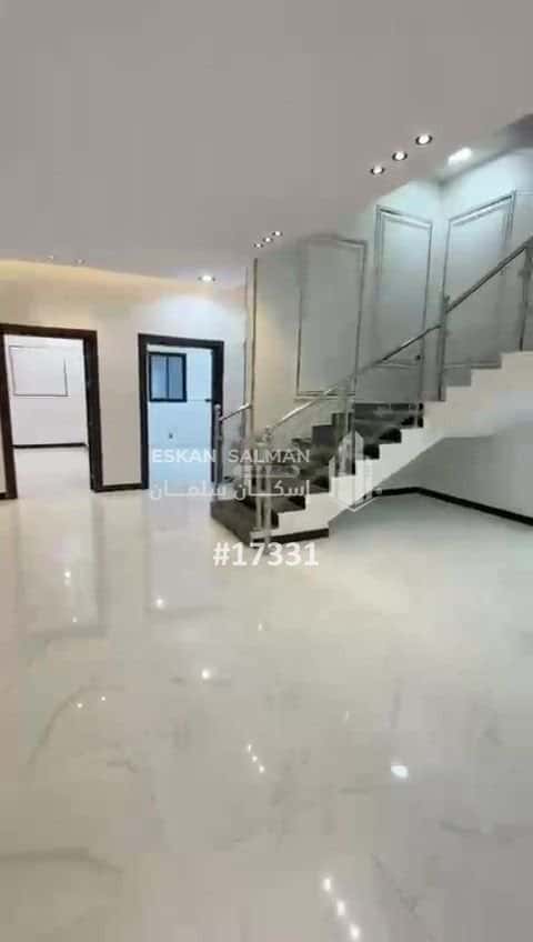 فيلا 413.24 متر مربع شرقية على شارع 20م الروضة، نجران