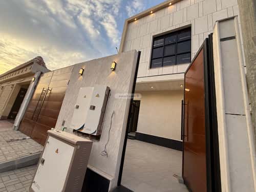 دور 242.73 متر مربع ب 5 غرف المونسية، شرق الرياض، الرياض