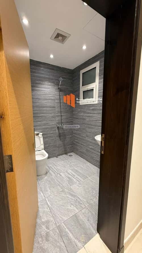 Apartment with 4 Bedrooms Al Hammraa, Khobar