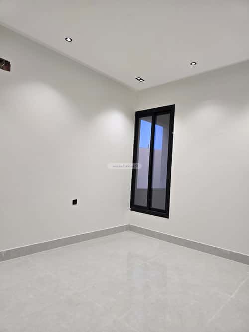 Apartment with 5 Bedrooms Okaz, South Riyadh, Riyadh