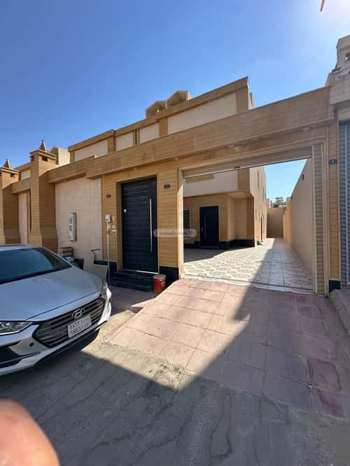 فيلا 315 متر مربع واجهة شمالية ب 10 غرف	 بدر، جنوب الرياض، الرياض