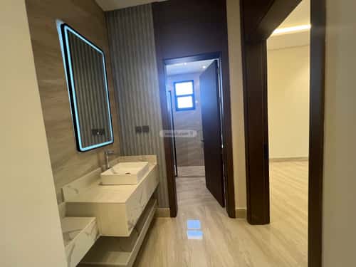 فيلا 260 متر مربع شمالية على شارع 15م الرمال، شرق الرياض، الرياض