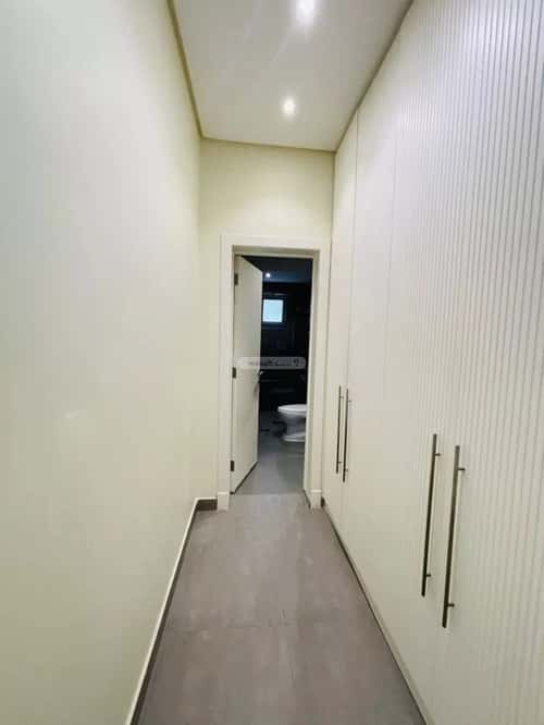 Villa 737 SQM with 5 Bedrooms Al-Yasmeen, North Riyadh, Riyadh