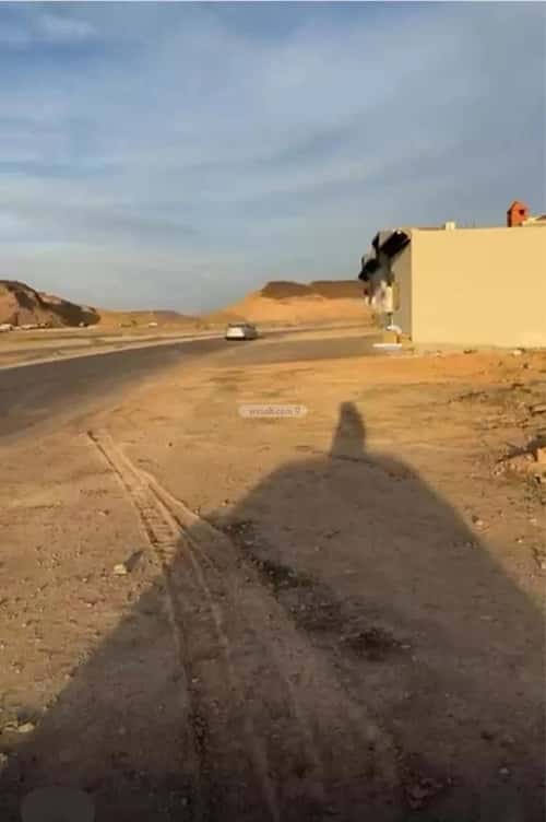 أرض 661.42 متر مربع شمالية على شارع 30م الخضراء، المدينة المنورة