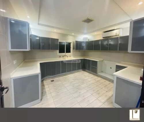 Floor 600 SQM with 4 Bedrooms Qurtubah, East Riyadh, Riyadh