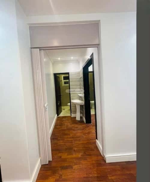 Floor 600 SQM with 4 Bedrooms Qurtubah, East Riyadh, Riyadh