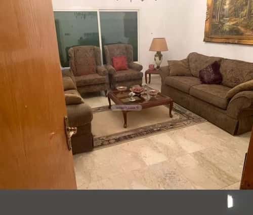 فيلا 690 متر مربع شرقية على شارع 20م الملك فيصل، شرق الرياض، الرياض