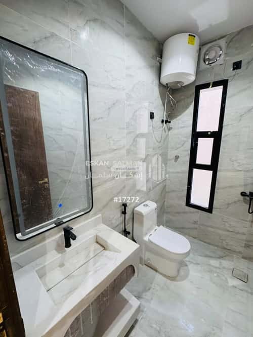 فيلا 305 متر مربع شمالية على شارع 12م الرحاب، الطائف