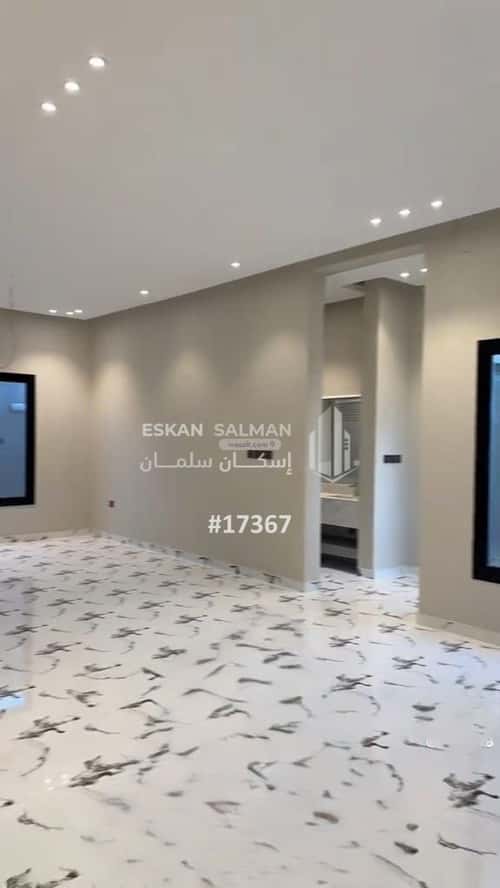 Villa 250 SQM Facing West on 18m Width Street King Fahad Dist, Aldammam