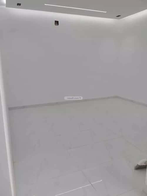 5 bedroom villa in Al Janadriyah