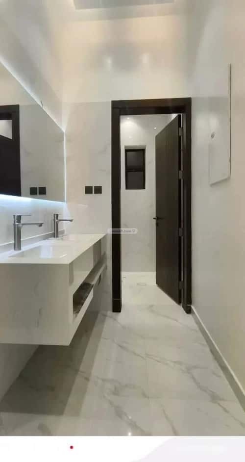 Floor 154 SQM with 5 bedrooms الدار البيضاء، جنوب الرياض، الرياض