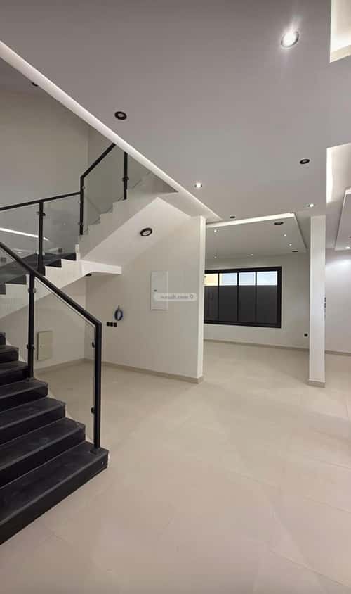 Villa 312 SQM Facing North on 20m Width Street The Light, Khamis Mushait