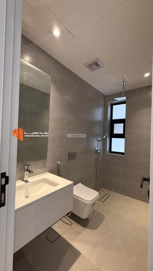 Apartment with 4 bedrooms البحر، الخبر