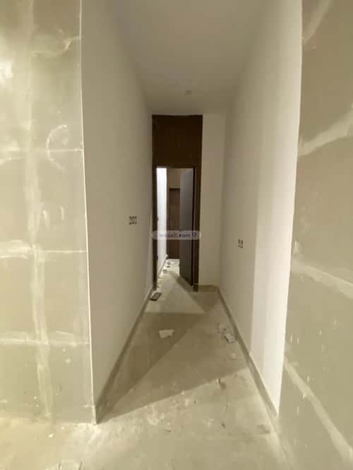 Floor 148 SQM with 5 Bedrooms Al-Maizaliyah, East Riyadh, Riyadh