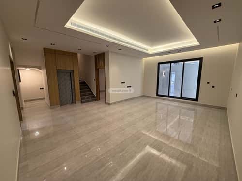 فيلا 210 متر مربع شرقية على شارع 15م العارض، شمال الرياض، الرياض