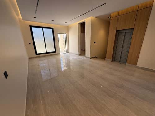 فيلا 210 متر مربع شرقية على شارع 15م العارض، شمال الرياض، الرياض