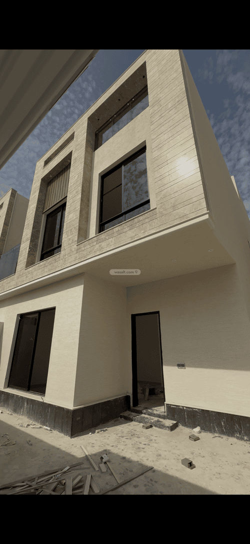 فيلا 260.25 متر مربع شمالية على شارع 15م الرمال، شرق الرياض، الرياض