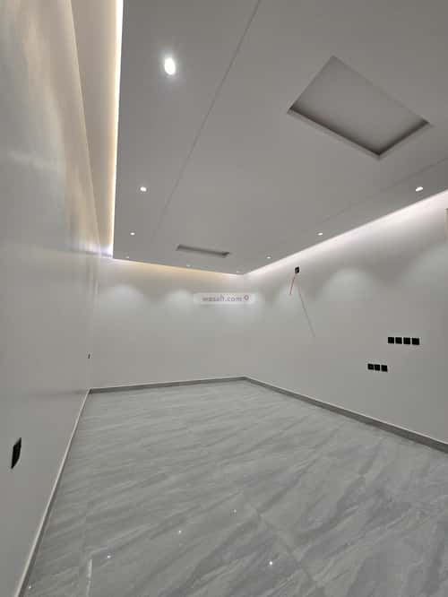 Floor 207.08 SQM with 7 Bedrooms Okaz, South Riyadh, Riyadh