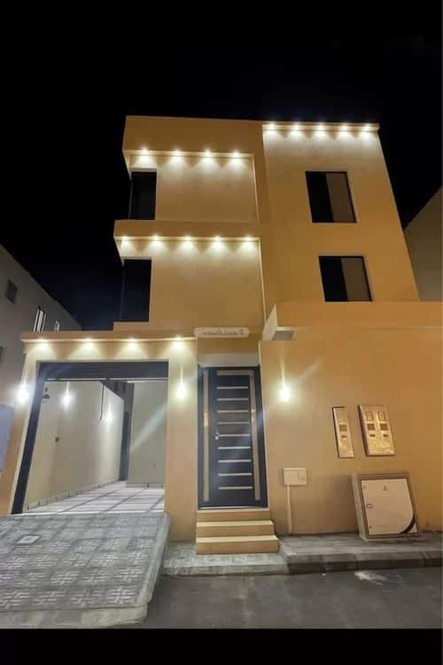 Floor 65 SQM with 5 Bedrooms Al- Nadwah, East Riyadh, Riyadh