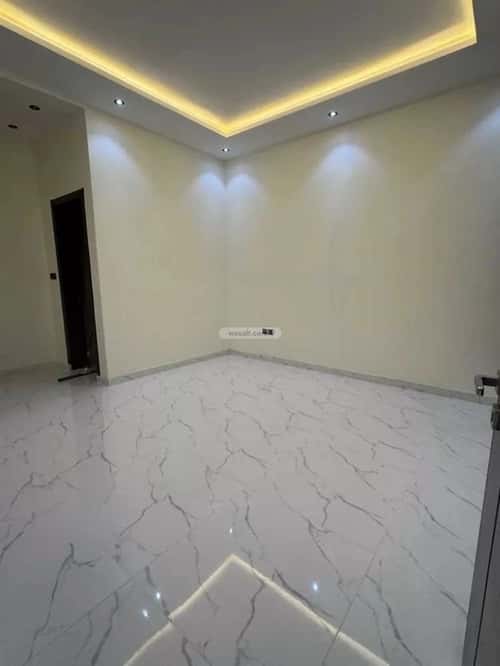 Floor 65 SQM with 5 bedrooms الندوة، شرق الرياض، الرياض