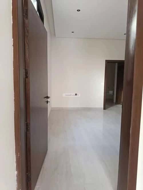 Villa 269.41 SQM Facing East on 15m Width Street Al-Janadriyah, East Riyadh, Riyadh