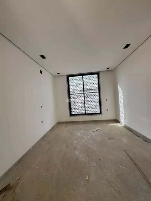 Floor 82 SQM with 5 bedrooms إشبيلية، شرق الرياض، الرياض