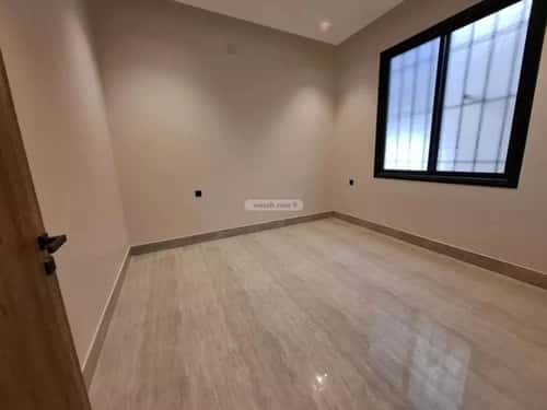 فيلا 210 متر مربع شرقية على شارع 18م العارض، شمال الرياض، الرياض