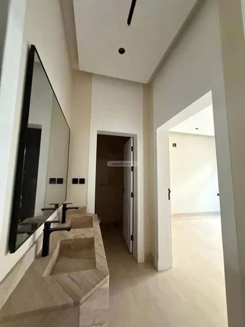 Villa 200.04 SQM Facing South with 4 Bedrooms Al-Qadisiyah, East Riyadh, Riyadh