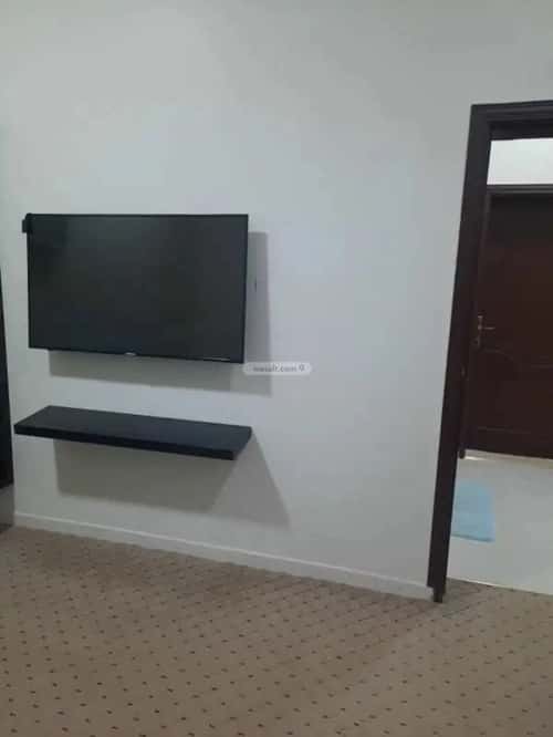 Rest House 633 SQM Facing East on 21.1m Width Street Ibriah Almashi, Madinah