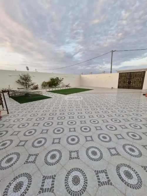 Rest House 633 SQM Facing East on 21.1m Width Street Ibriah Almashi, Madinah