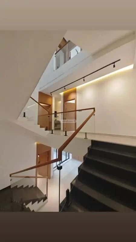 Villa 302 SQM Facing West on 18m Width Street Haya Al-Ranoona, Madinah