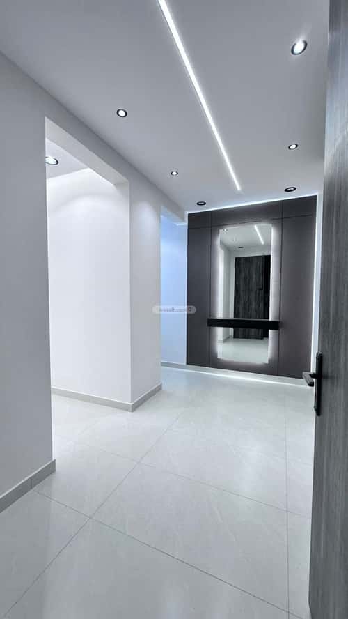 فيلا 375 متر مربع شرقية على شارع 20م الوسام، خميس مشيط