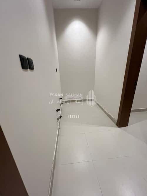Floor 242.58 SQM with 6 Bedrooms Al-Khaleej, East Riyadh, Riyadh