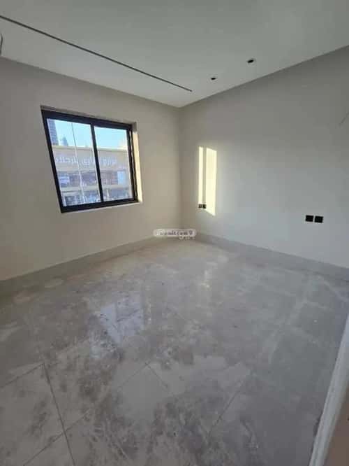Building 650 SQM Facing North Al-Aqeek, North Riyadh, Riyadh