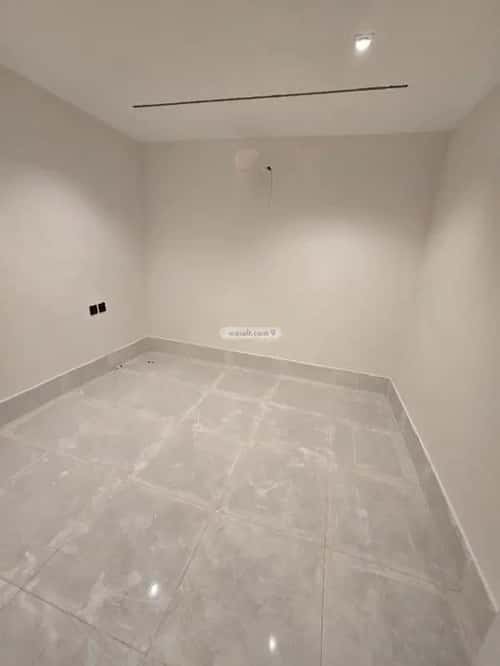 Building 650 SQM Facing North Al-Aqeek, North Riyadh, Riyadh