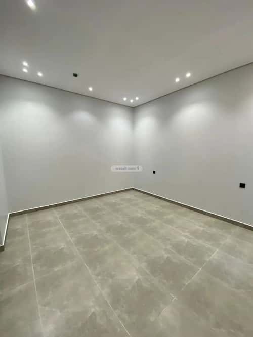 فيلا 660 متر مربع شرقية على شارع 20م الورود، الخرج