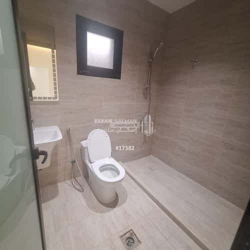 فيلا 500 متر مربع غربية على شارع 15م العقيق، الخبر