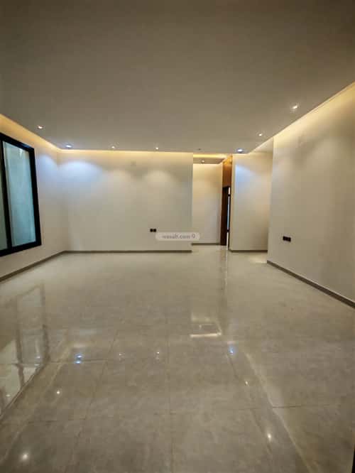 Floor 210.78 SQM with 5 Bedrooms Al-Janadriyah, East Riyadh, Riyadh