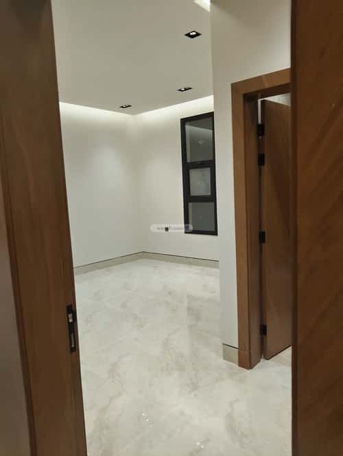 فيلا 624 متر مربع مع شقة واجهة شمالية الرمال، شرق الرياض، الرياض