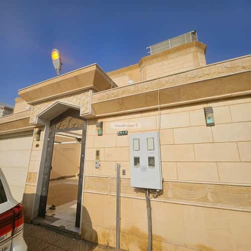 فيلا 312.5 متر مربع شرقية على شارع 14م شظاة، المدينة المنورة