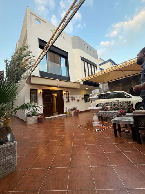 فيلا 375 متر مربع جنوبية شرقية على شارع 15م طيبة، شمال جدة، جدة