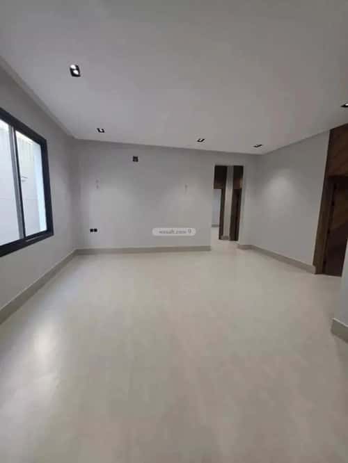 Floor 164 SQM with 5 Bedrooms West Al-Oraija, West Riyadh, Riyadh