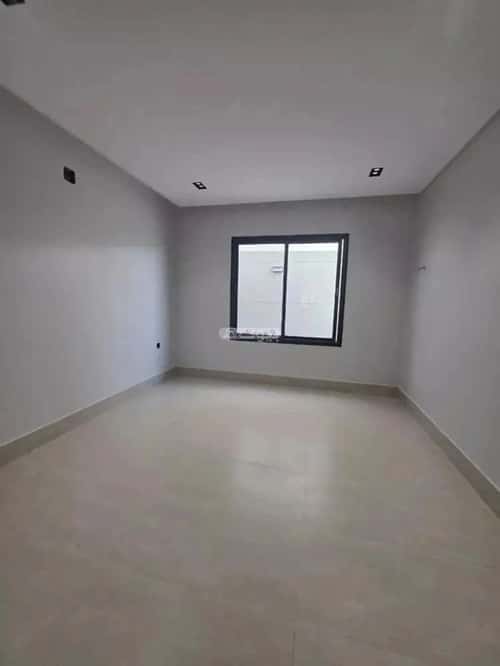 Floor 164 SQM with 5 Bedrooms West Al-Oraija, West Riyadh, Riyadh