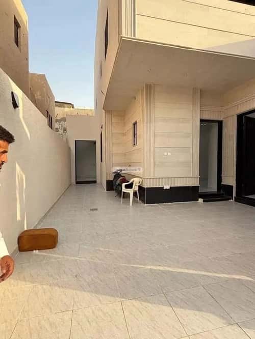 فيلا 200 متر مربع غربية على شارع 15م العريجاء الغربي، غرب الرياض، الرياض