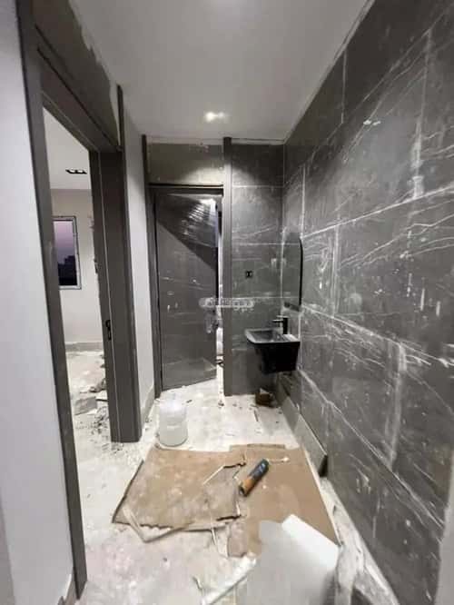 فيلا 200 متر مربع شرقية على شارع 20م العريجاء الغربي، غرب الرياض، الرياض